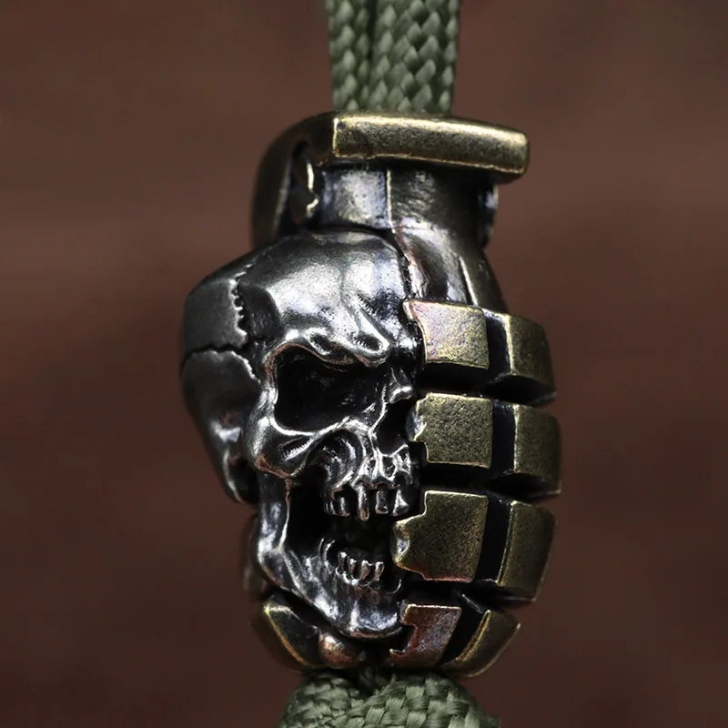 Dual Color Skull Grenade Brass - Paracord Bracelet recensione e prezzo