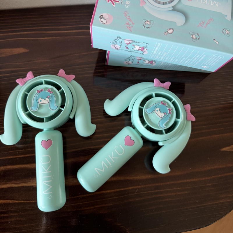 Hatsune Miku Mini Handheld Fan - Outdoor Camping Tv recensione e prezzo